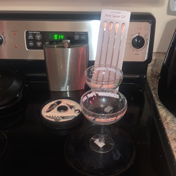 Cocktail Kit Lot - Picture 2 of 11